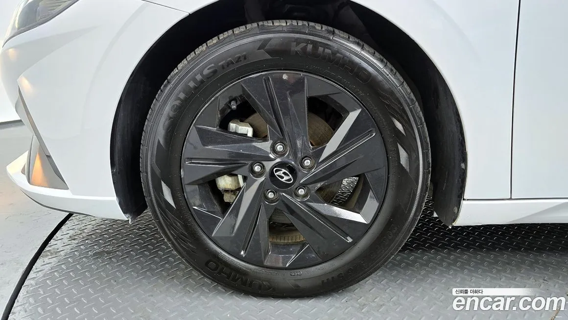 Hyundai AVANTE — фото 7