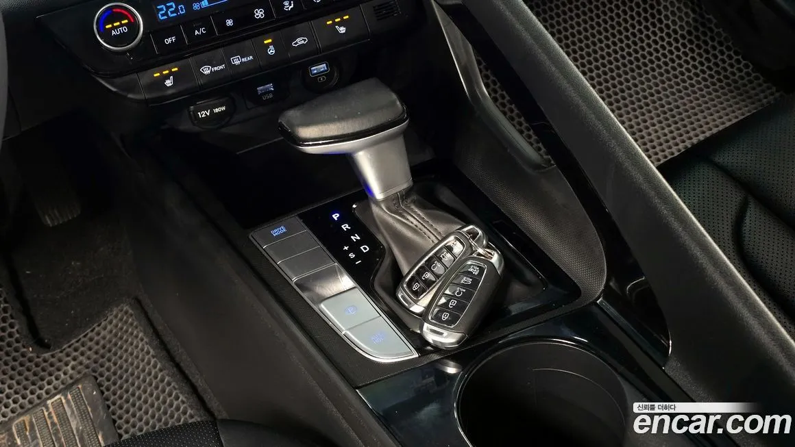 Hyundai AVANTE — фото 8