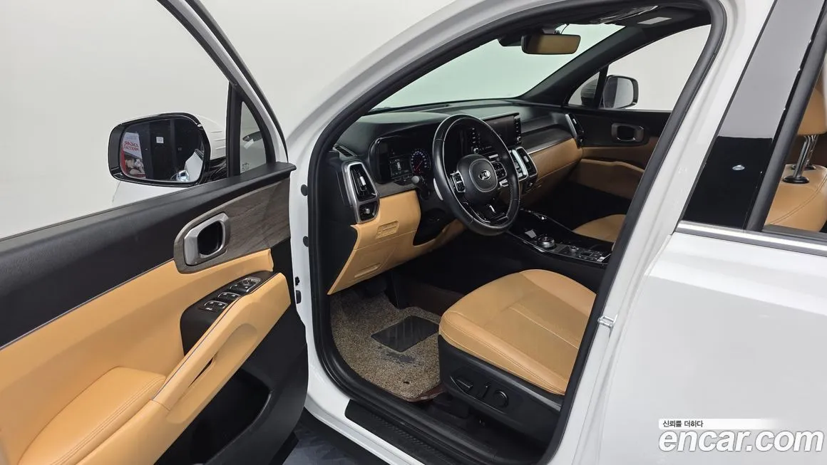 Kia Sorento — фото 7