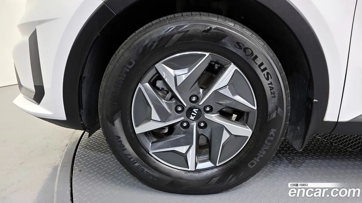Kia Sorento — фото 6
