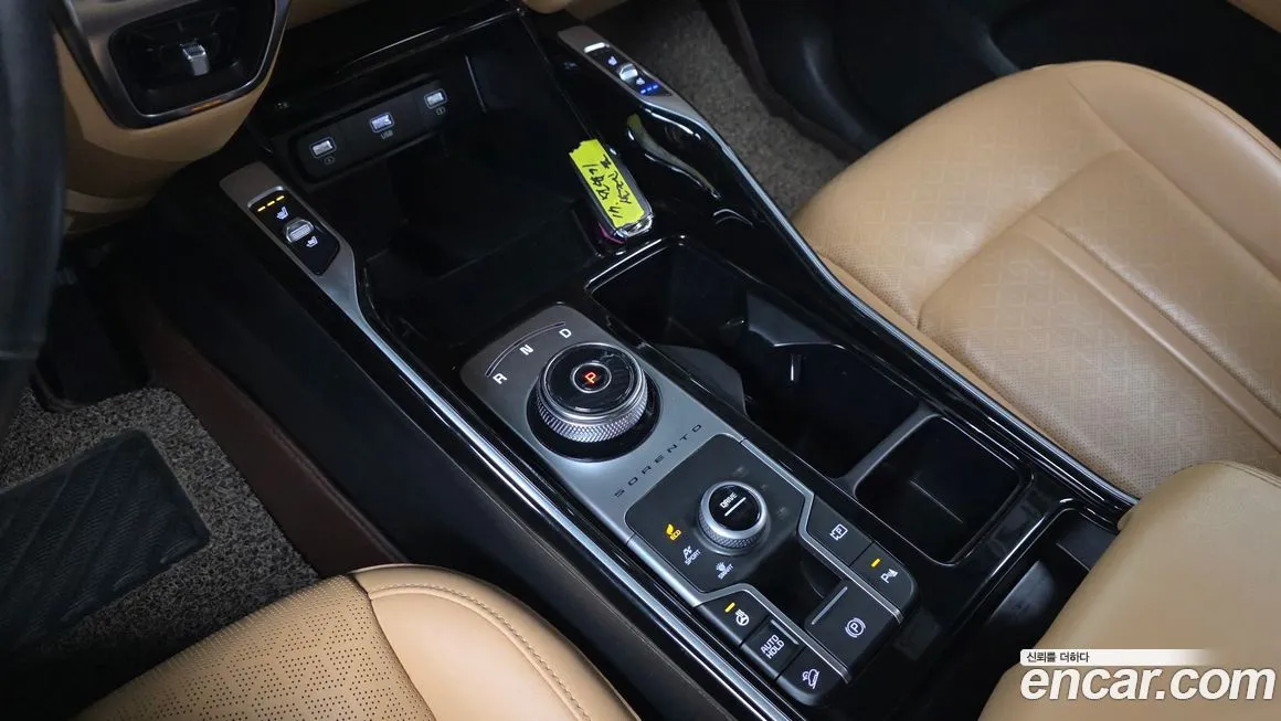 Kia Sorento — фото 5
