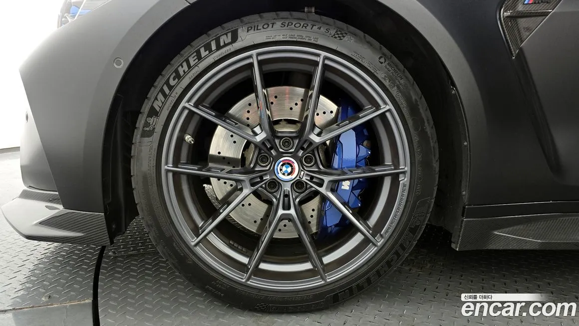 BMW M4 — фото 10
