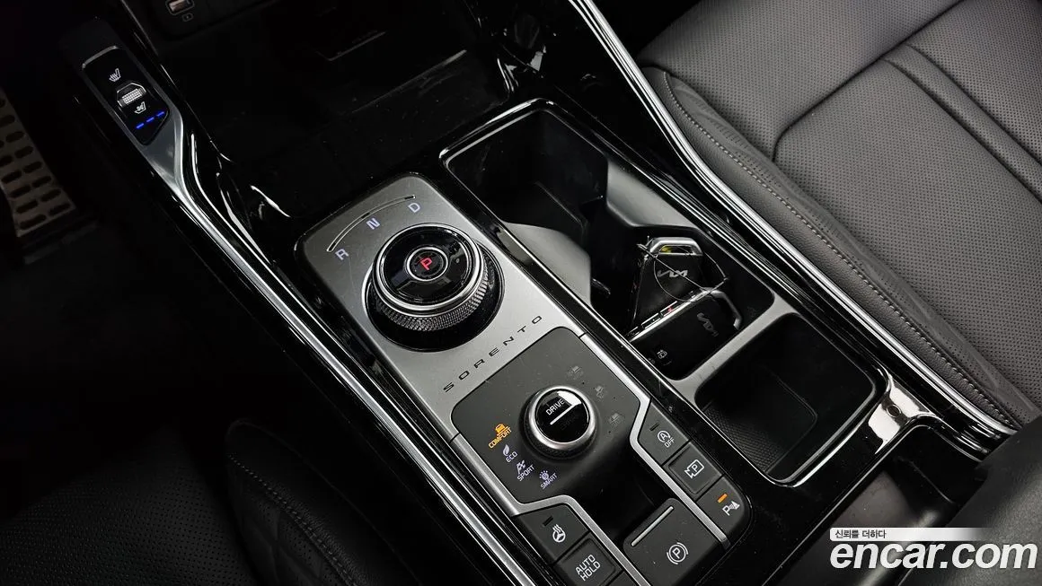 Kia Sorento — фото 6