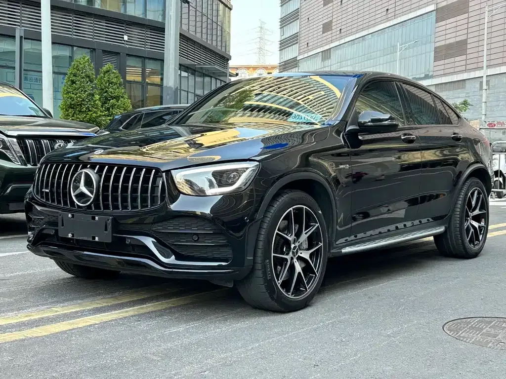 Mercedes-Benz GLC AMG — фото 1
