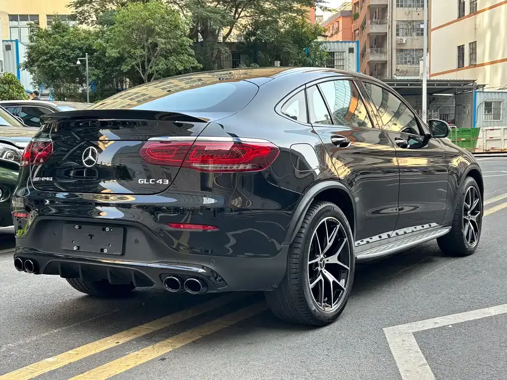 Mercedes-Benz GLC AMG — фото 8
