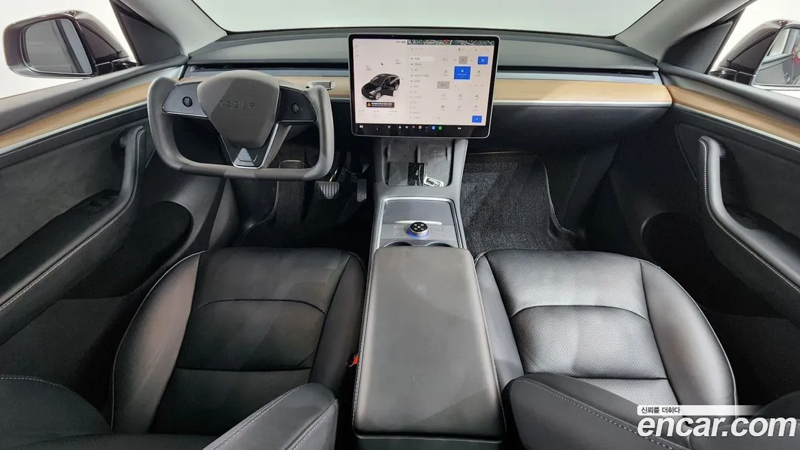 Tesla Model Y — фото 8
