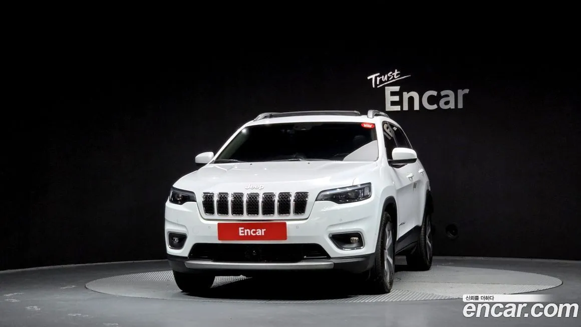 Jeep Cherokee — фото 6