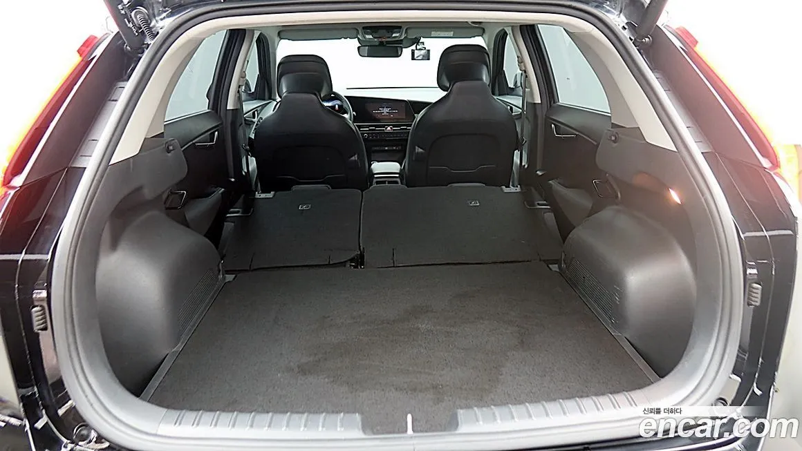 Kia Niro — фото 10