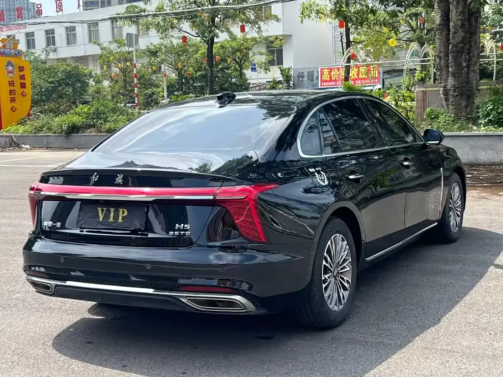 Hongqi H5 — фото 9