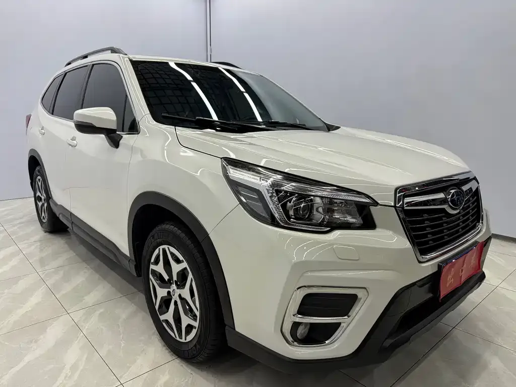 Subaru Forester — фото 5