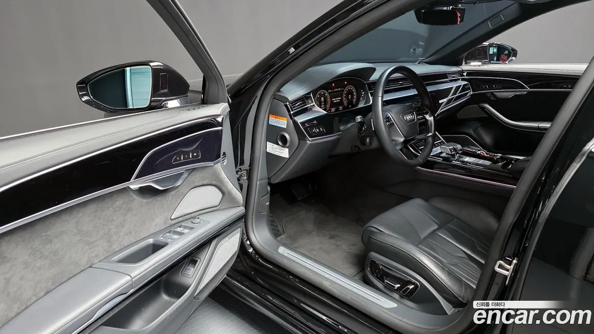 Audi A8 — фото 7