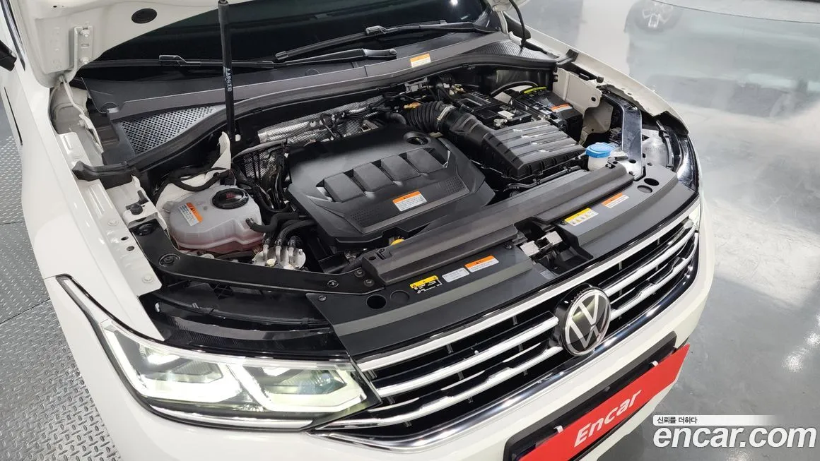 Volkswagen Tiguan — фото 7