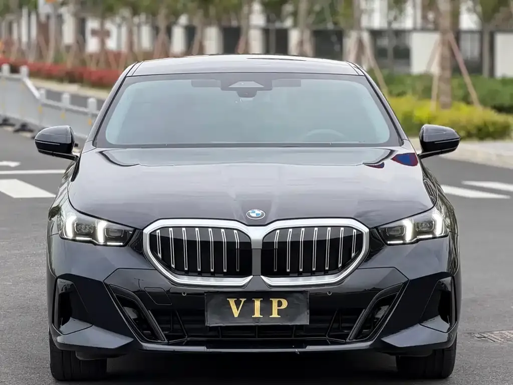 BMW 5 Series (Import) — фото 2