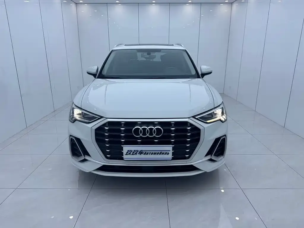Audi Q3 — фото 7