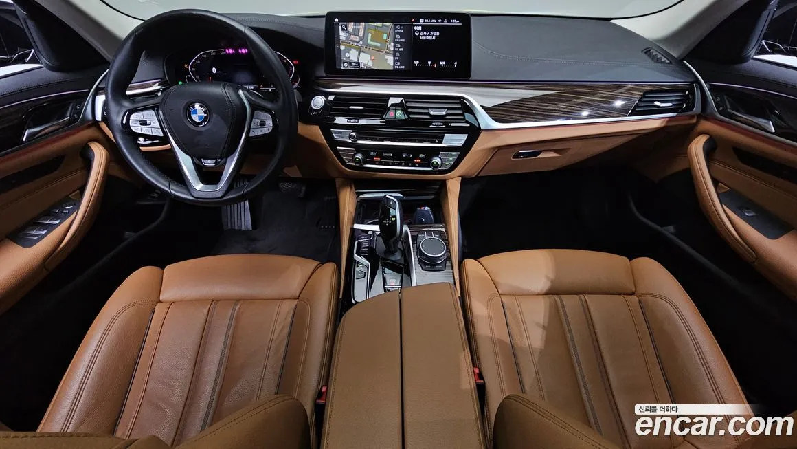 BMW 5-Series — фото 10