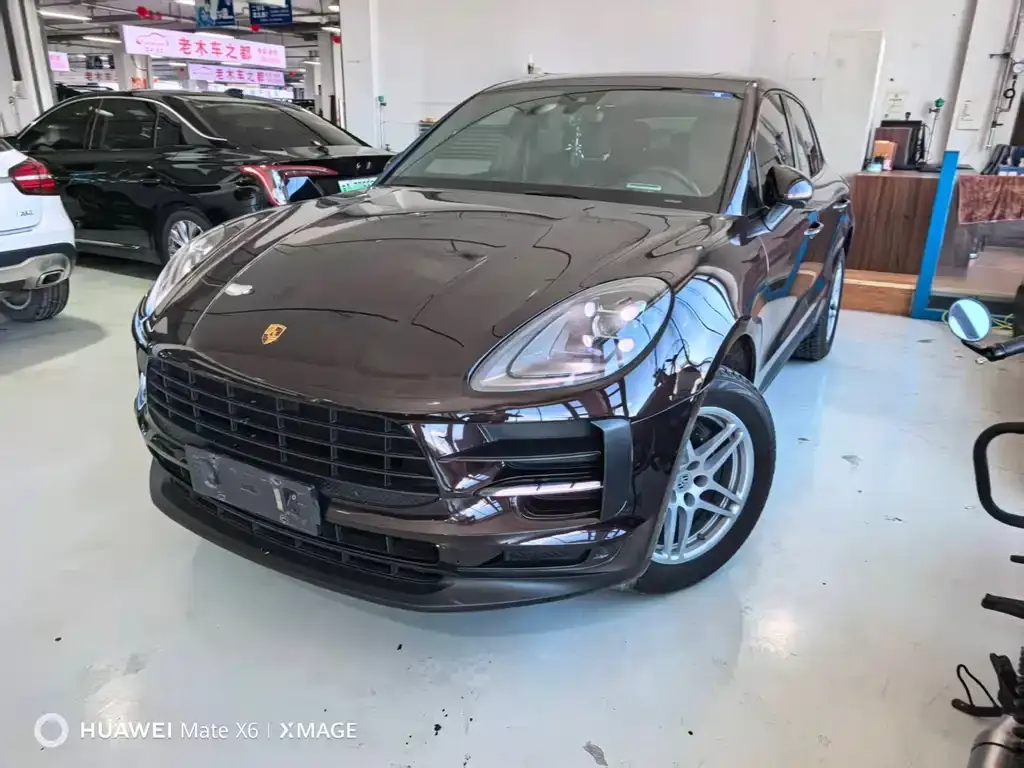 Porsche Macan — фото 1