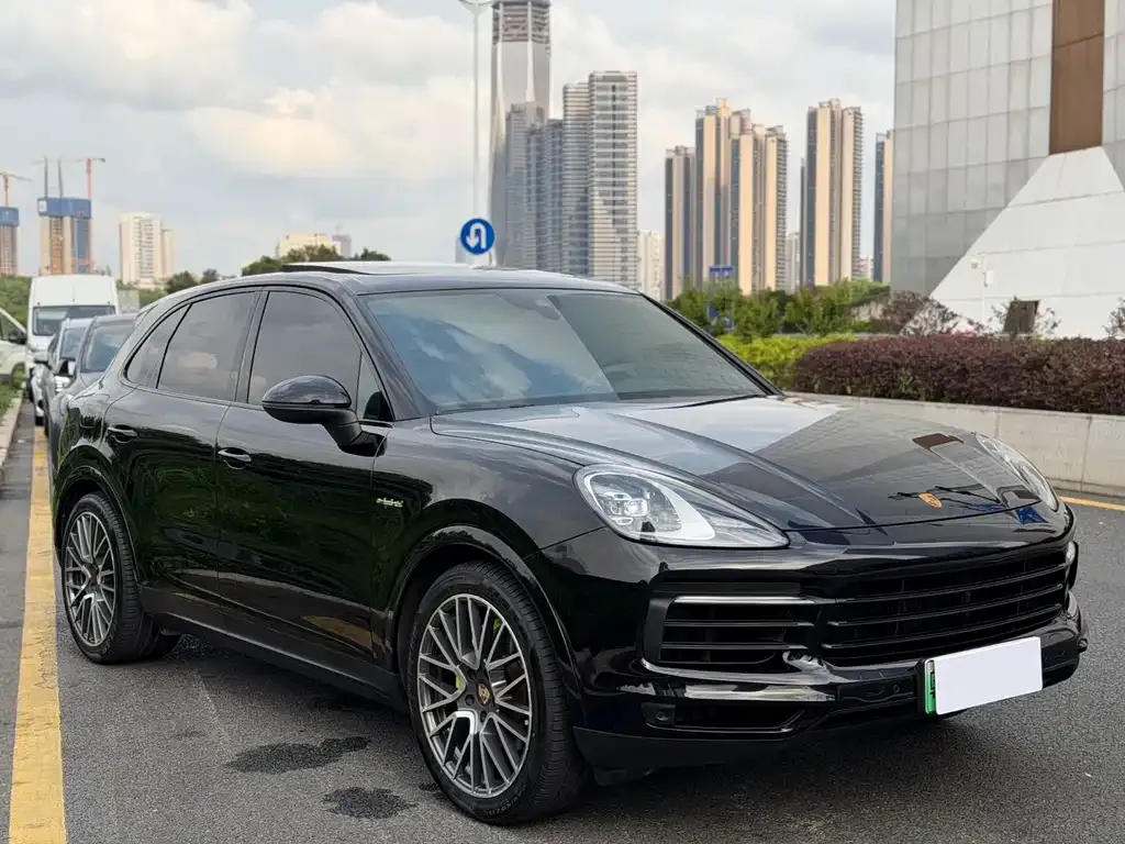 Porsche Cayenne Hybrid — фото 4