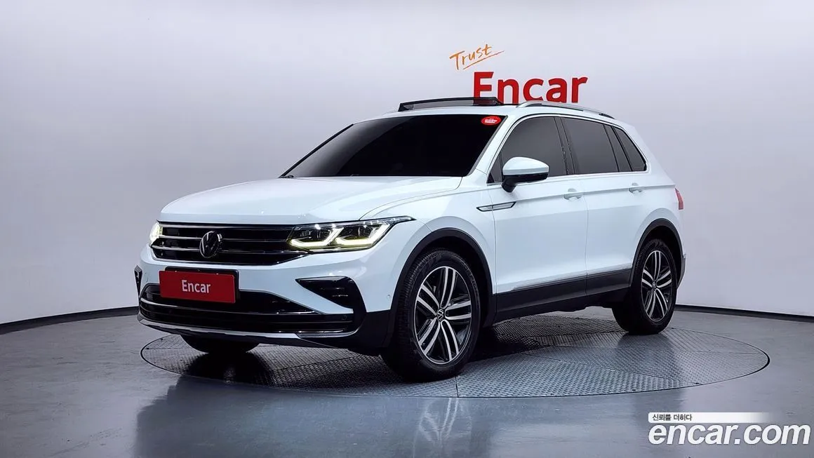 Volkswagen Tiguan — фото 1