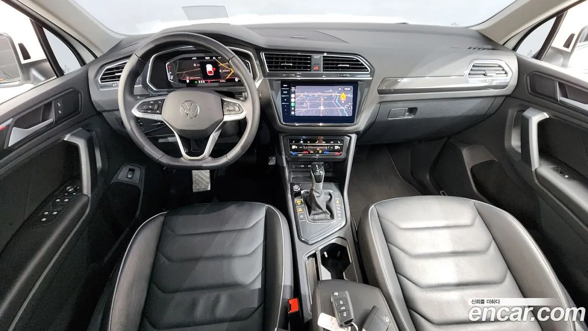 Volkswagen Tiguan — фото 9