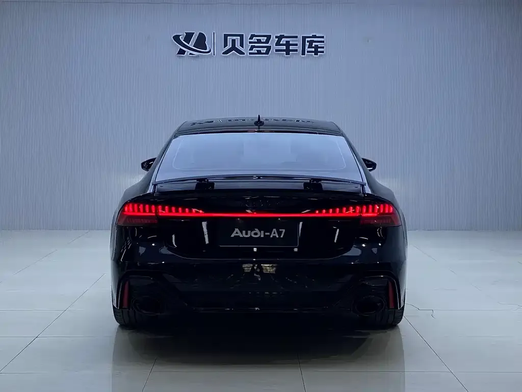 Audi A7 — фото 2