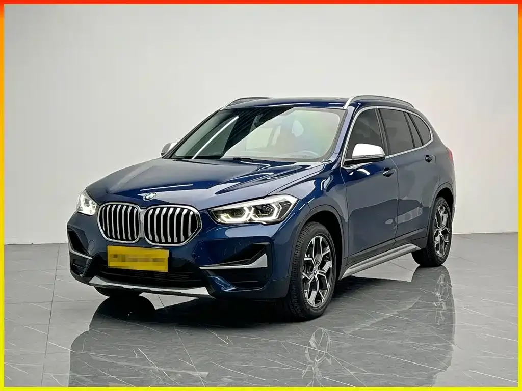 BMW X1 — фото 1
