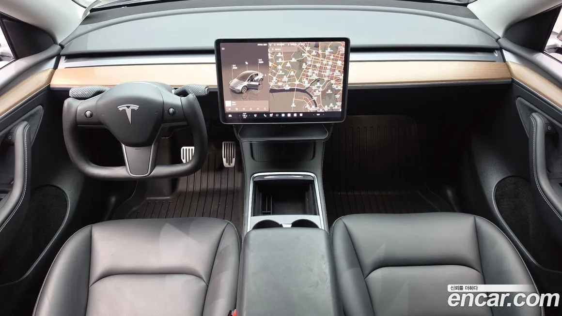 Tesla Model Y — фото 8