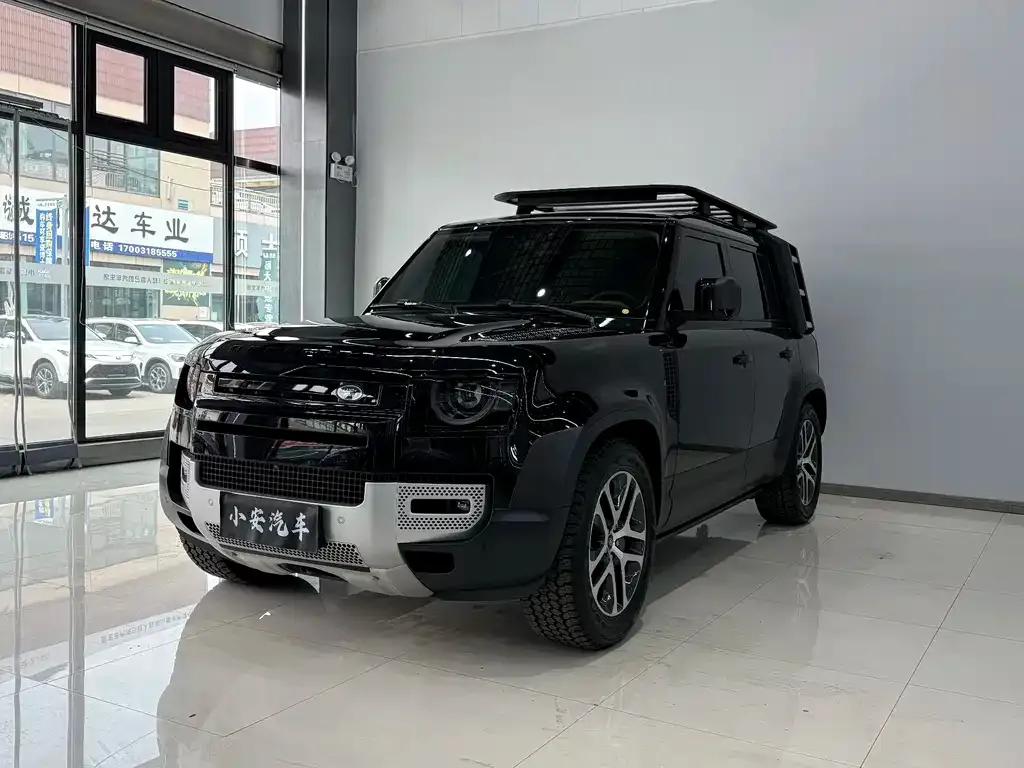 Land Rover Defender — фото 1