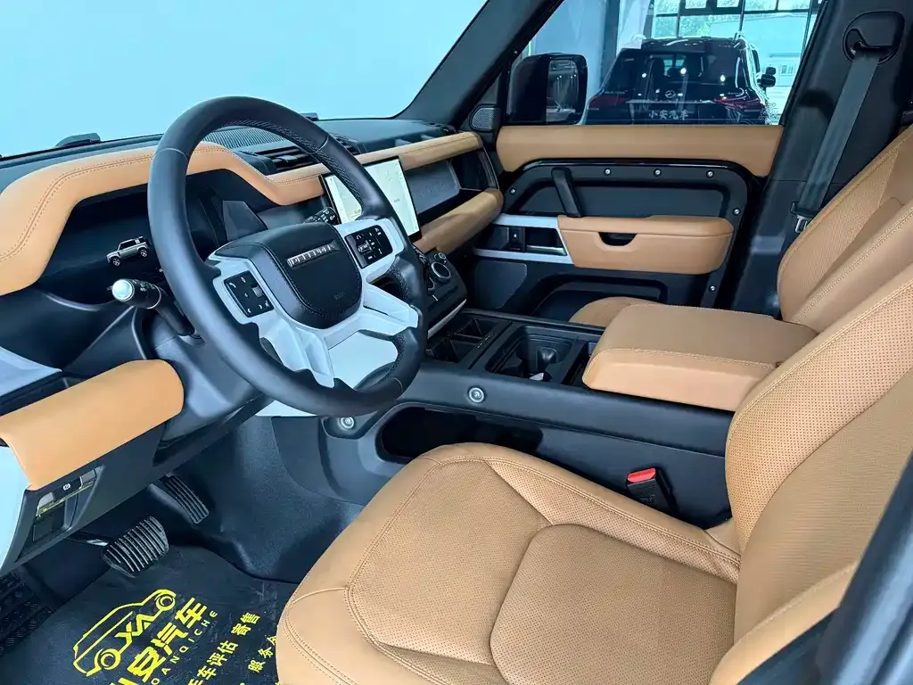 Land Rover Defender — фото 7