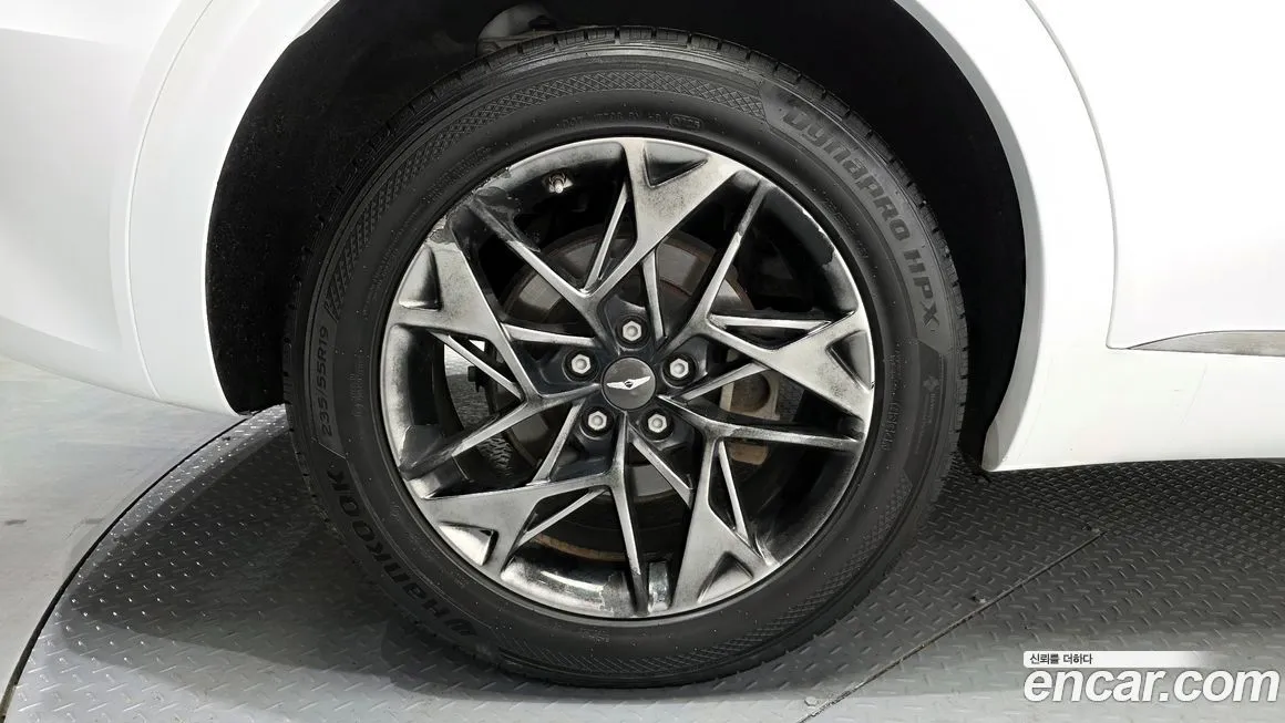 Genesis GV70 — фото 10