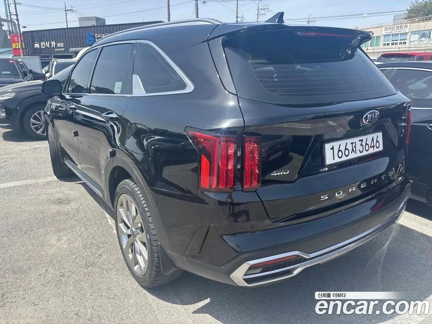 Kia Sorento — фото 7
