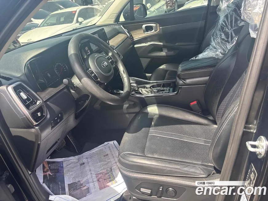 Kia Sorento — фото 10