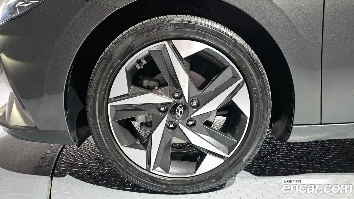Hyundai AVANTE — фото 9