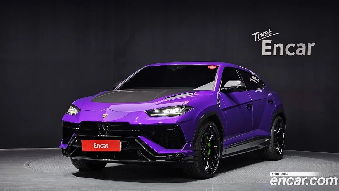 Lamborghini Urus — фото 1
