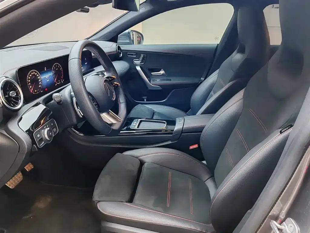 Mercedes-Benz CLA (Import) — фото 10