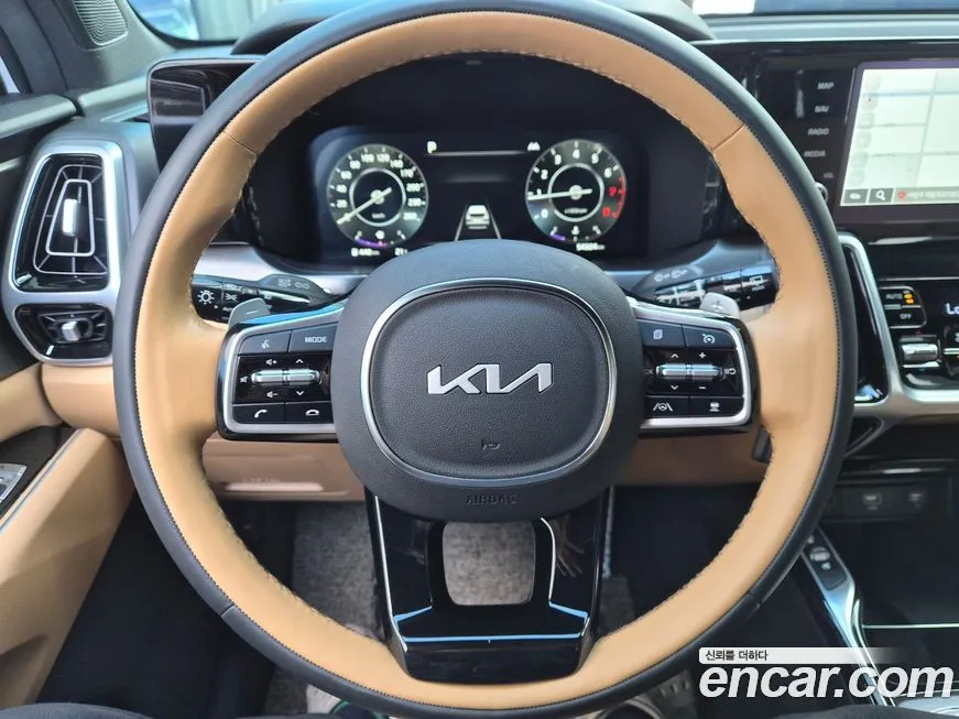 Kia Sorento — фото 7