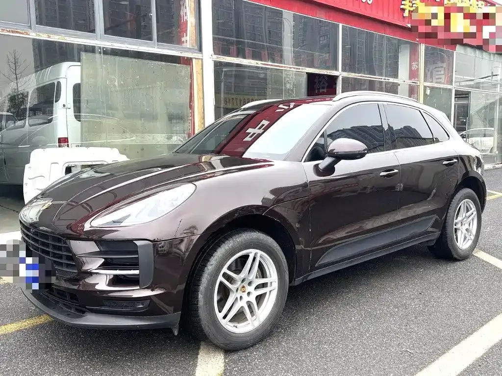Porsche Macan — фото 1