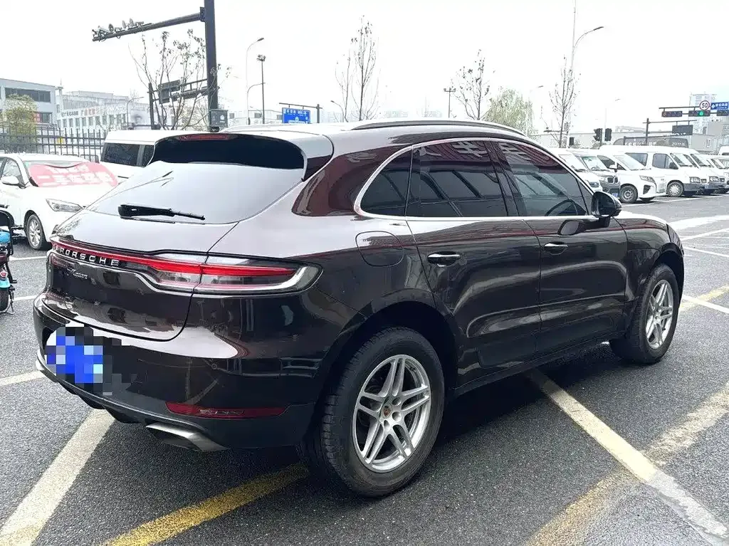 Porsche Macan — фото 8