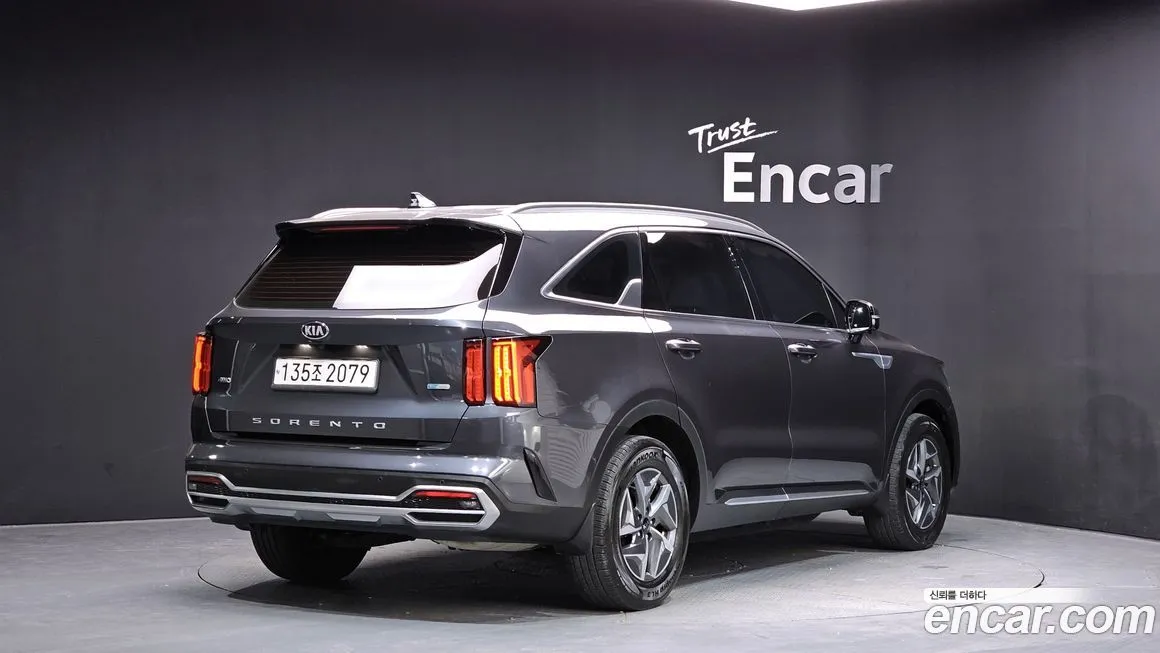 Kia Sorento — фото 6