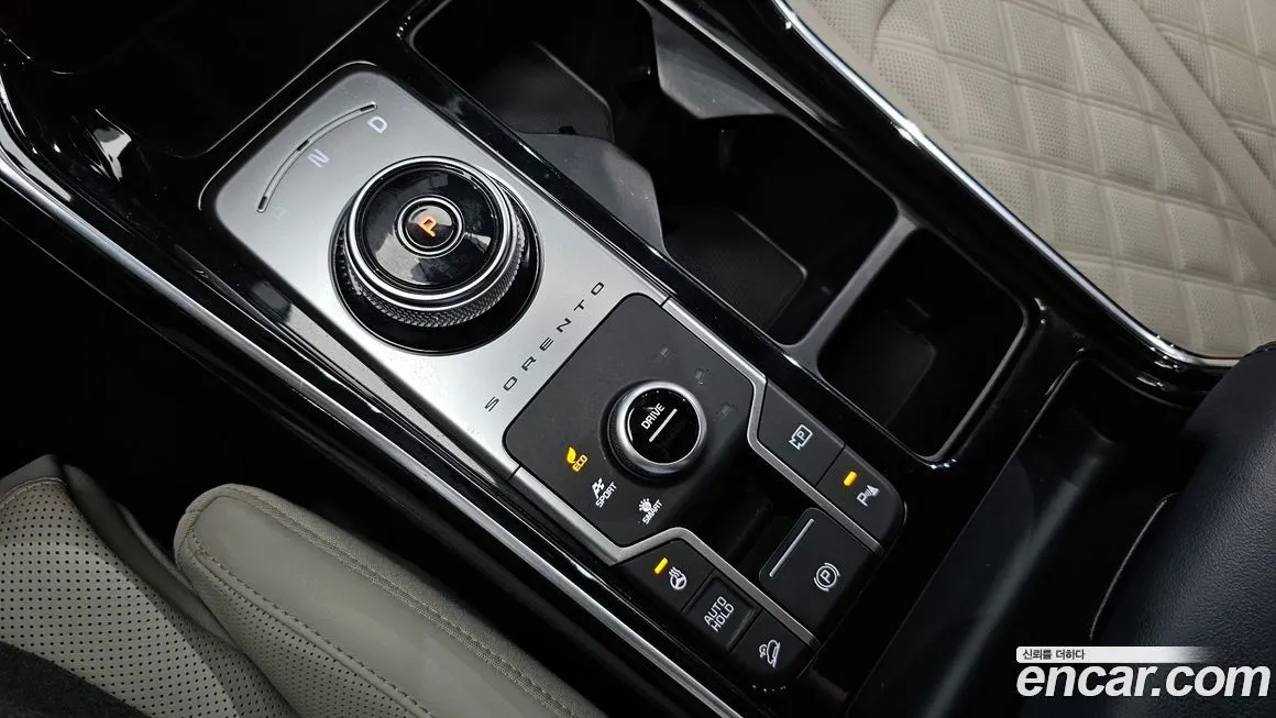 Kia Sorento — фото 9