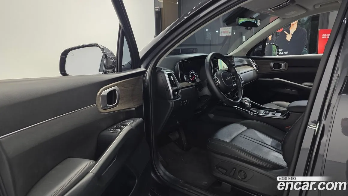 Kia Sorento — фото 8