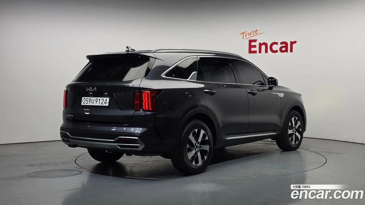 Kia Sorento — фото 5