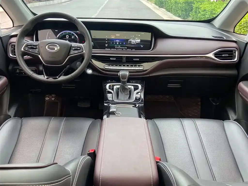 GAC Motor Trumpchi M6 — фото 2