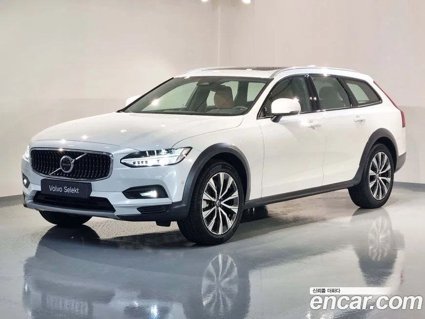 Volvo V90 — фото 1
