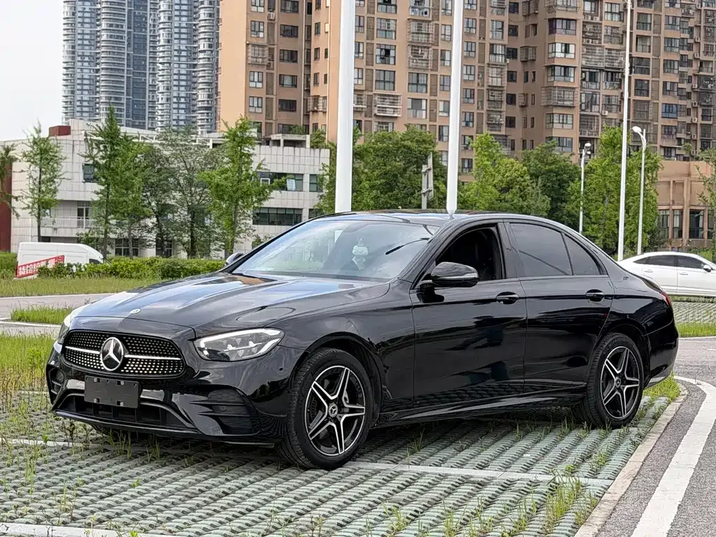 Mercedes-Benz E-Class (Import) — фото 1