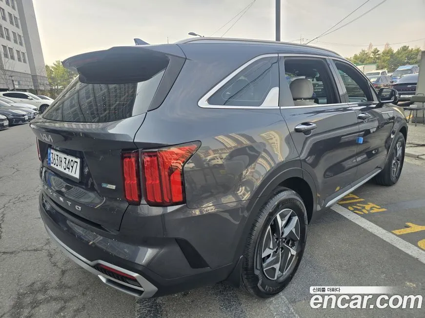 Kia Sorento — фото 7