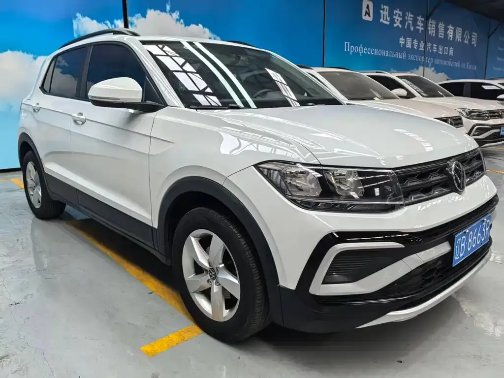 Volkswagen T-Cross — фото 1