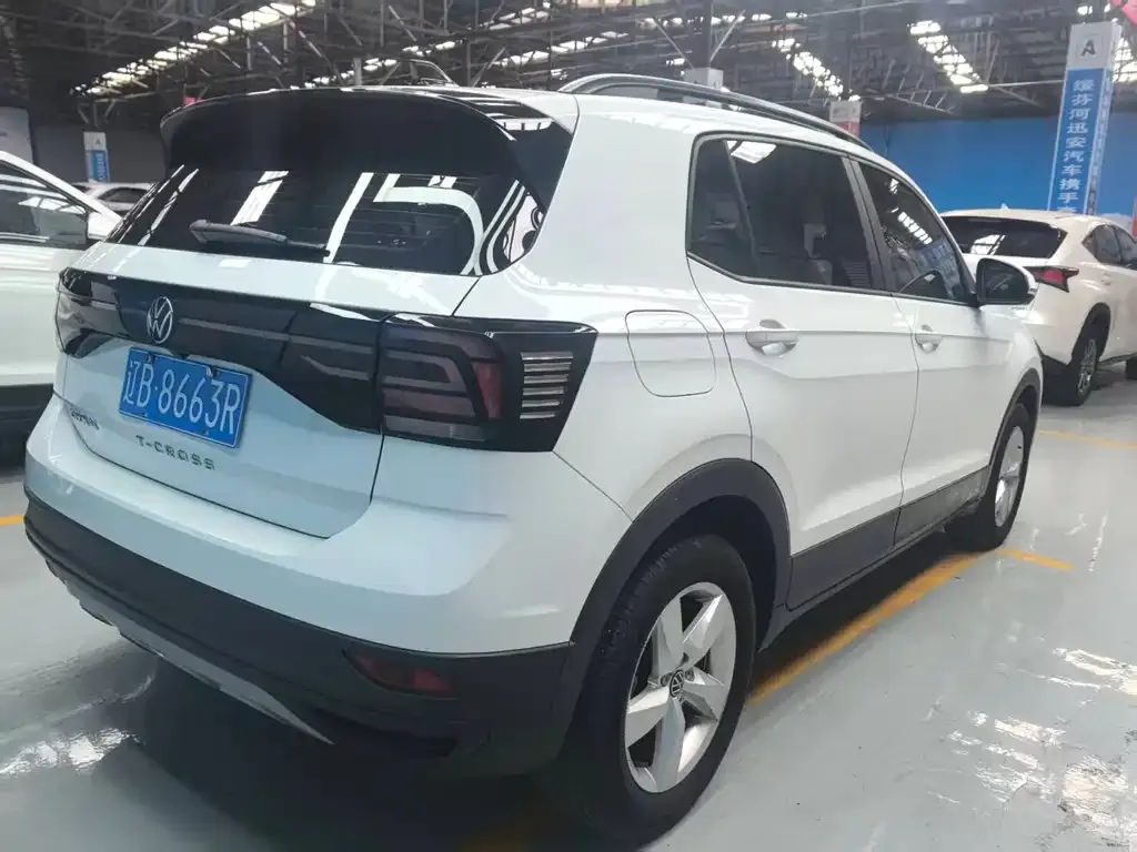 Volkswagen T-Cross — фото 8