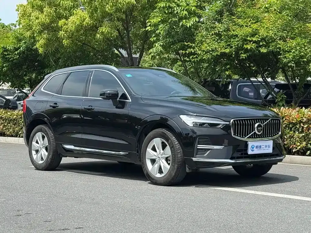 Volvo XC60 — фото 6