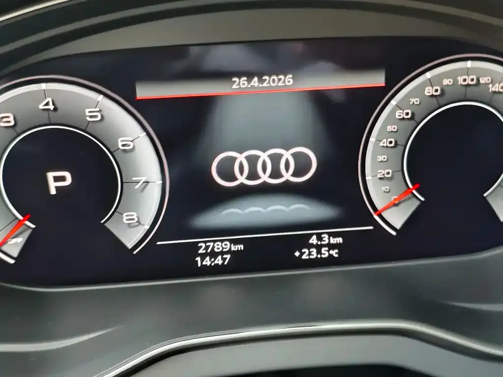Audi Q5L — фото 3