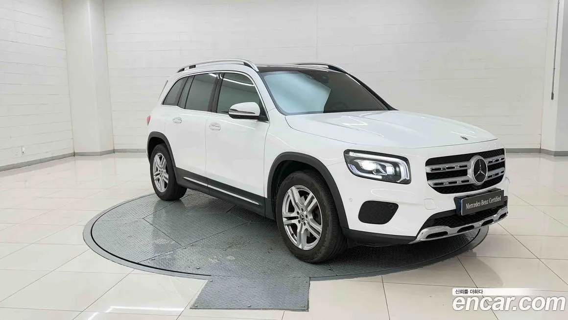 Mercedes-Benz GLB-Class — фото 10